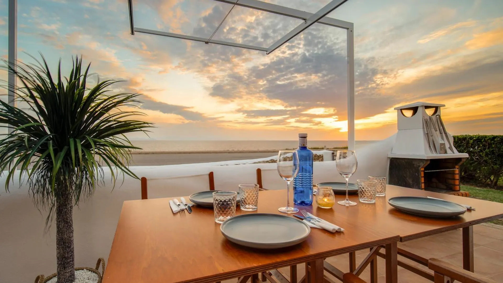 Can Peix - Relax Y Atardeceres Unicos Junto Al Mar Cala'N Bosch